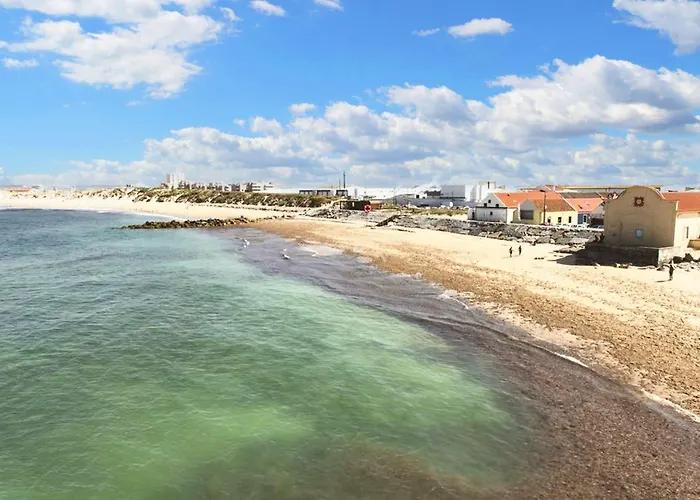 펜션 Cozy House In Peniche, 30 M² With Sea View 페니케